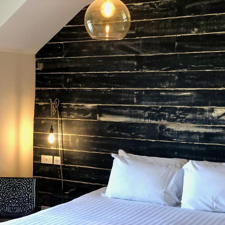 Hotel The Wheatsheaf At Beetham Sandside  Esterno foto