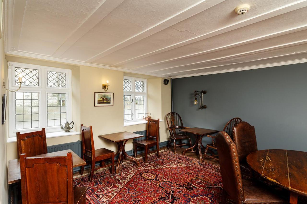 Hotel The Wheatsheaf At Beetham Sandside  Esterno foto
